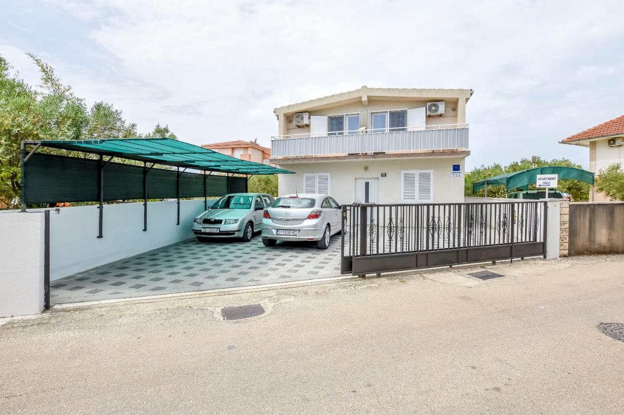 Apartment Kucinic Rogoznica  Ngoại thất bức ảnh